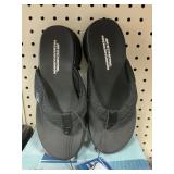 Skechers flip flop size 8