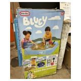 Little Tikes Bluey beach day sandbox