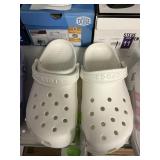 Crocs M6W8
