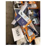 Casabella 4 ct floor cleaning tools lot