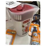 Goodlock large 1 gal pitcher
