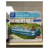 Inflatable family pool 10ft long