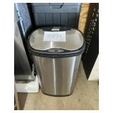 NineStars motion trash can -USED -Dirty