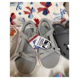 Skechers sandals size 10