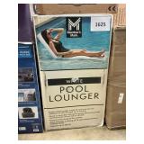 White pool lounger