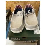 Eddie Bauer mens lace up loafer size 13