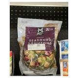 Large cut seasoned croutons 32 oz