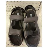 Eddie Bauer mens sandals size 11M