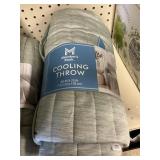 Cooling throw 60inx70in