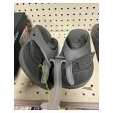 Oofos flip flop size M7W9