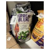 Supreme blend wild bird food 40lb
