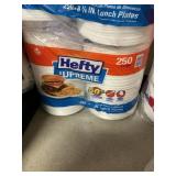 Hefty 250ct Lunch plates