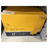 Mop bucket w/ wringer