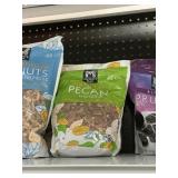 Pecan halves 32 oz