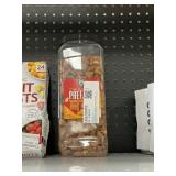 Pretzel PB filled 44 oz