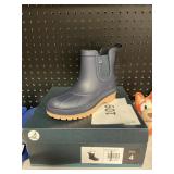 Sperry boys rain boot size 4