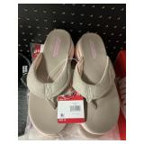 Skechers flip flop size 10