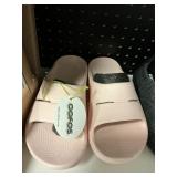 Oofos slides size M8W10