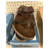 Mt Sole leather sandal size 10