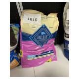 Blue Buffalo small breed chicken & rice 26lbs
