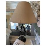Metal bird lamp