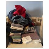 Towels- washcloths lot