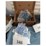 New work gloves lot-sewing box