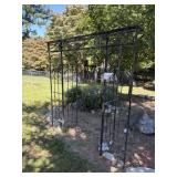 Metal yard trellis