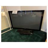 Samsung flat screen TV 46in & DVD player
