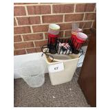 Trash cans- picnic plate holder
