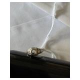 18K wedding ring sm. diamonds