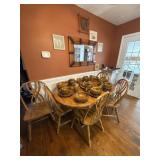 Round  table w/ 5 chairs