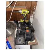 Batteries-chargers-Ryobi drill