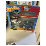Hot Wheels cars 6 ct