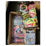 Misc lot of toys 3 ct