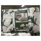 Hallmark 3pc quilt set Queen