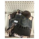 Charlotte Daniel hat-scraf  set 2 ct