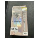 Gillette Venus 1 razor 4 cartridges