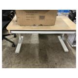 Adjustable pull ot desk/table