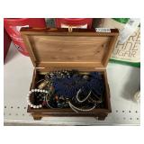 Misc jewelry box w/ jewelry