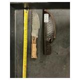 Damascus steel Knife