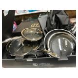 Hexclad  4pc pan set 3 lids-USED ?
