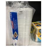 Hefty supreme 3 compartment lid container 125ct