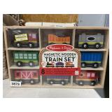 Melissa & Doug magnetic wooden train set 8 ct