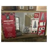 Pre-lit 7.5ft Flocked aspen tree