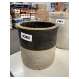 Small two tone crock 6in