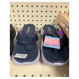 Skechers slip flop size 9