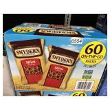 Snyders mini pretzels 60-1.5 oz bags