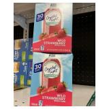 Crystal Light wild strawberry drink mix 2-30 packs