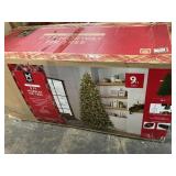 Pre-lit 9ft Norway fir tree 9ft tall